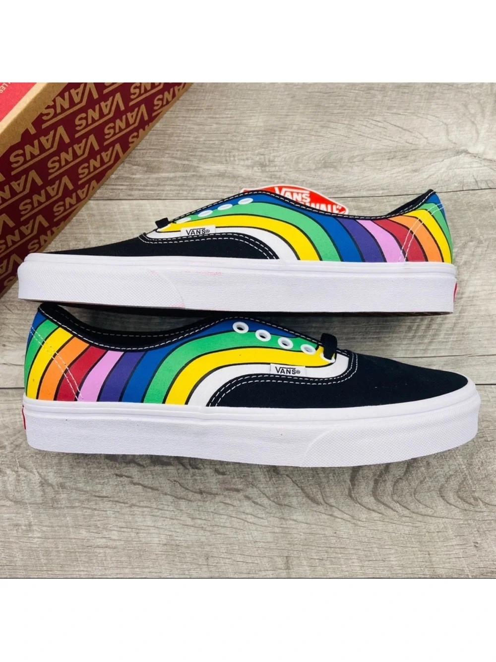 NWT Vans Authentic Sneakers women’s size 7.5